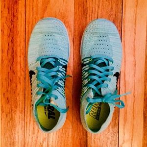 Nike - Women's Free Flyknit